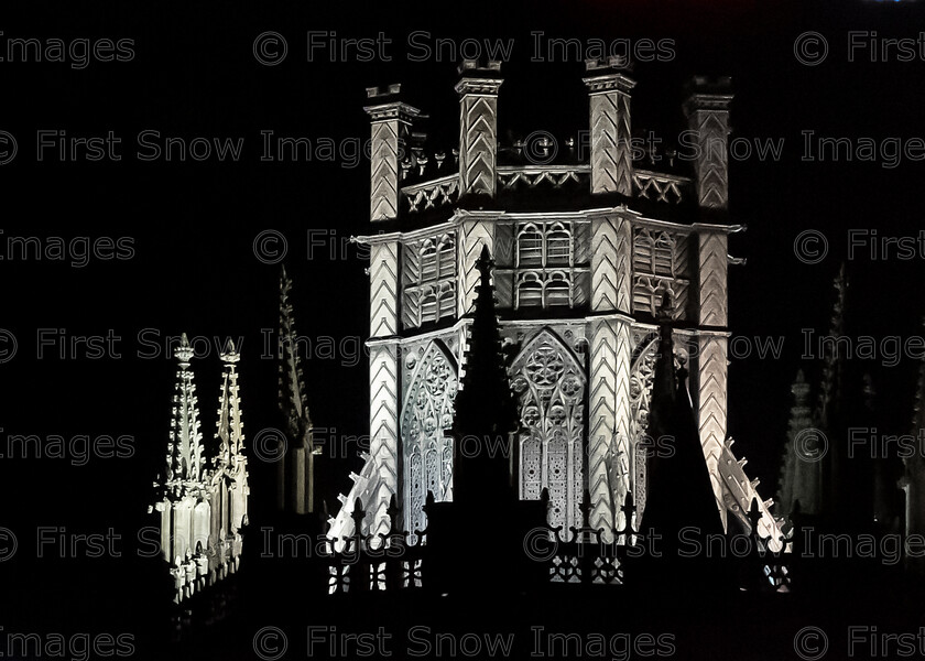 Octagon-at-night,-Ely 
 PLEASE NOTE - THIS IMAGE HAS BEEN VERY POPULAR AND I HAVE 2 CURRENTLY AVAILABLE. PLEASE MESSAGE ME VIA THE CONTACTS TAB TO ORDER MORE 
 Keywords: tx1_sale_limit:2
christmas xmas lights ely octagon cathedral night tree wraptious 'The Octagon @ night, ely cathedral', jigsaw